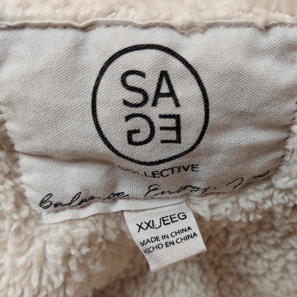 Sage Collective Woman's Shacket Size XXL - Picture 3 of 6